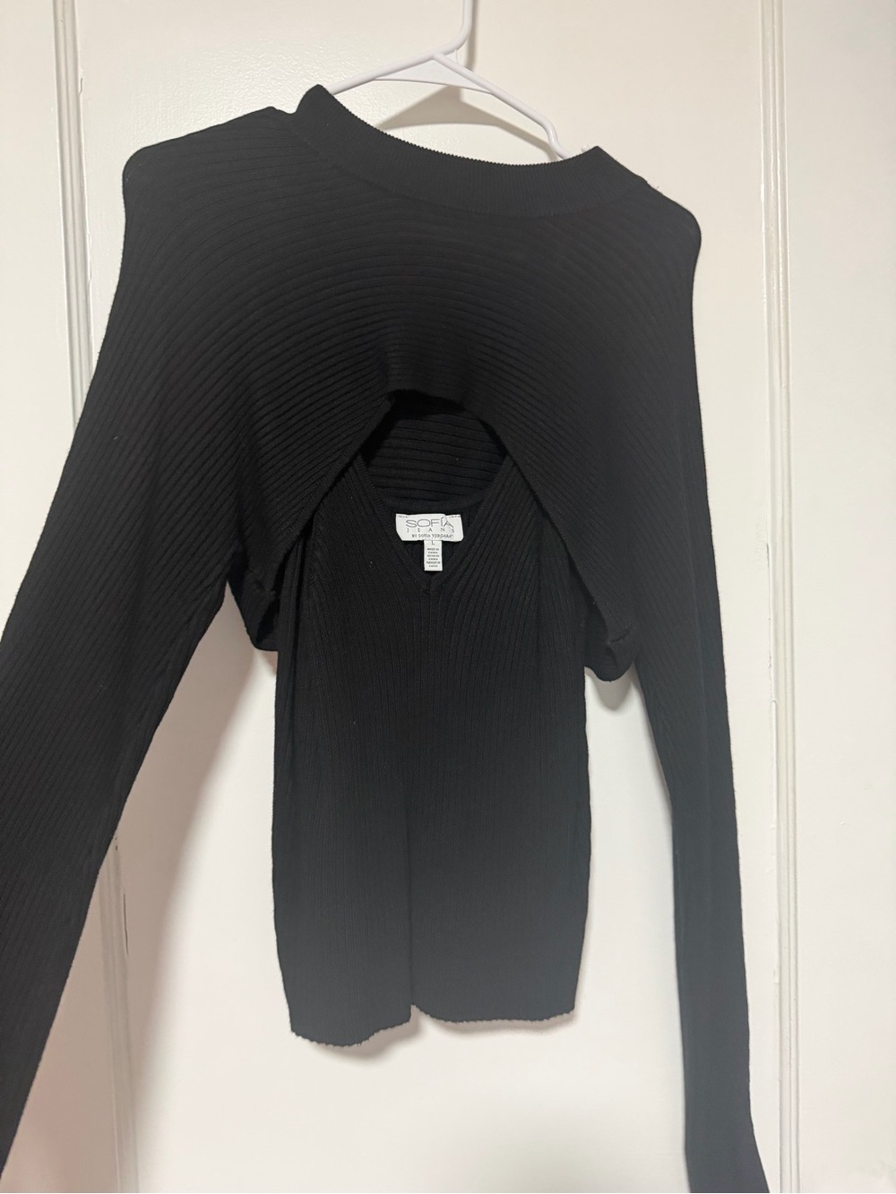 sofia by sofia vergara Black Ribbed Cutout Long-Sleeve Top